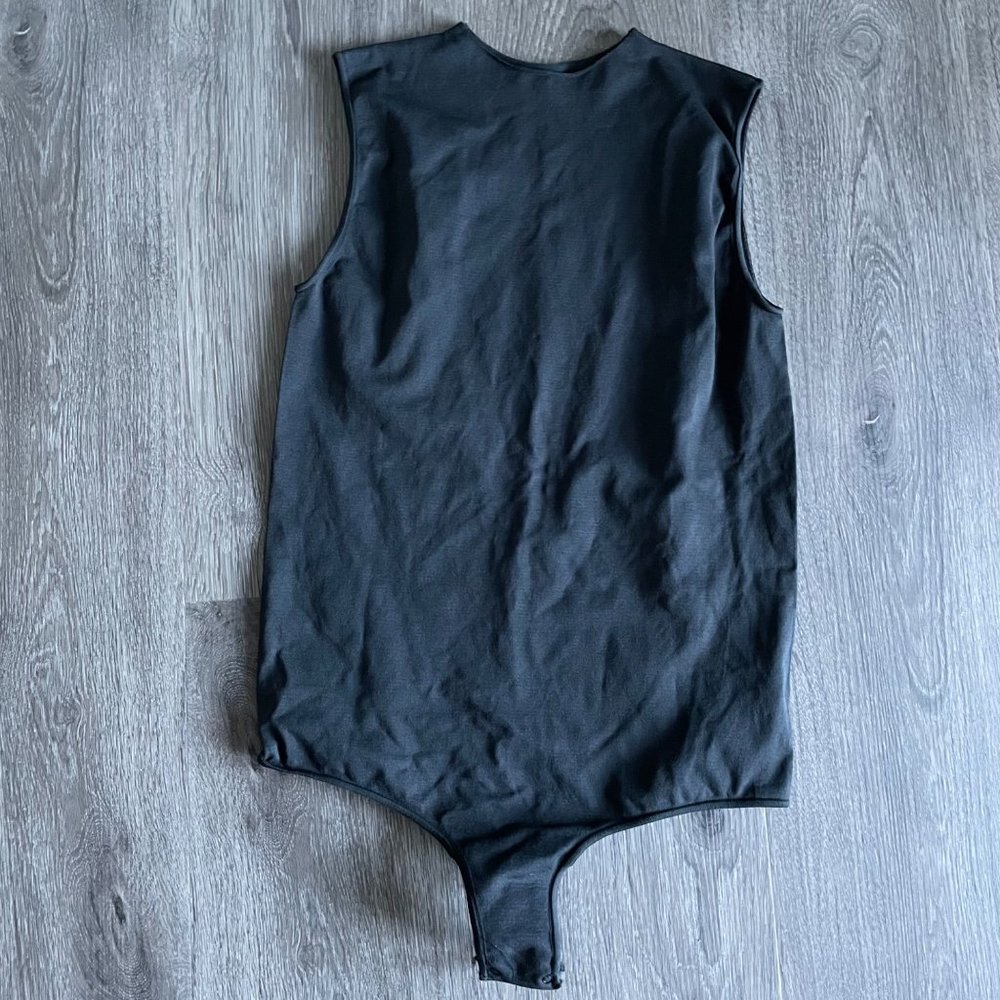 Skims Essential Crew Neck Sleeveless Bodysuit Onyx Black L/XL